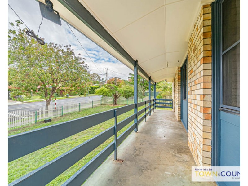 228 Erskine Street, Armidale NSW 2350