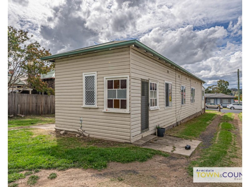194 Brown Street, Armidale NSW 2350
