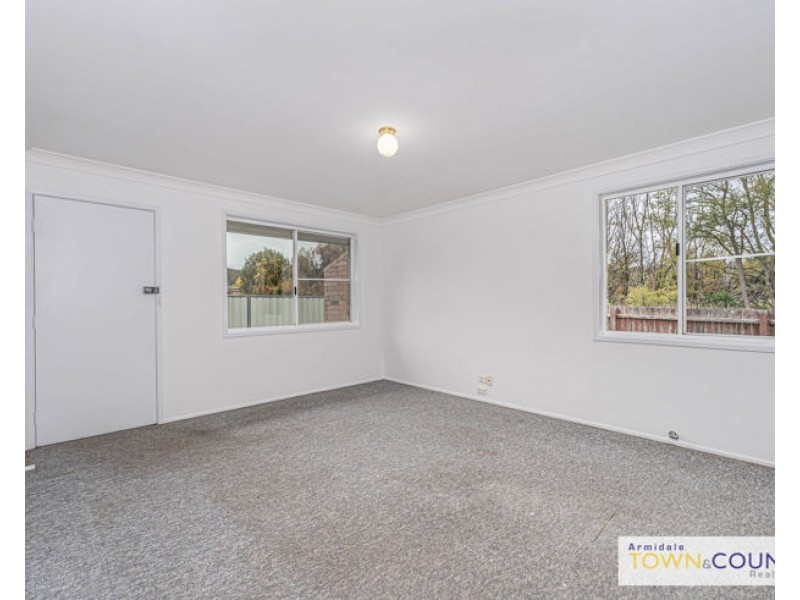 1/8 Centennial Close, Armidale NSW 2350