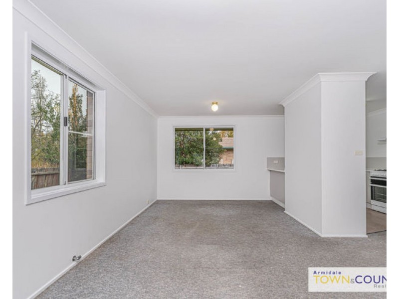 1/8 Centennial Close, Armidale NSW 2350