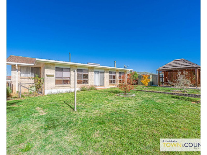 17 Watson Avenue, Armidale NSW 2350
