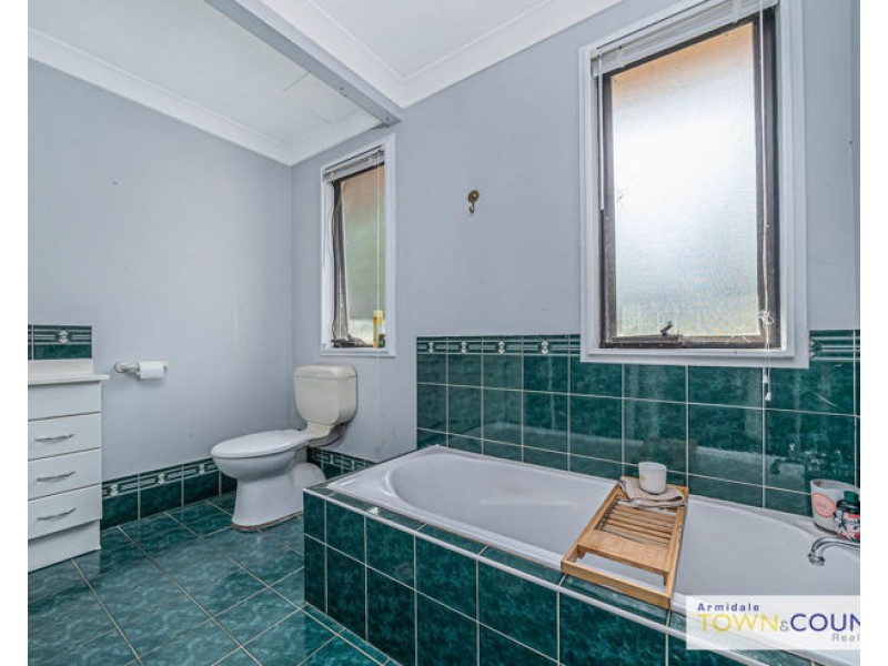 7 Herbert Lane, Armidale NSW 2350