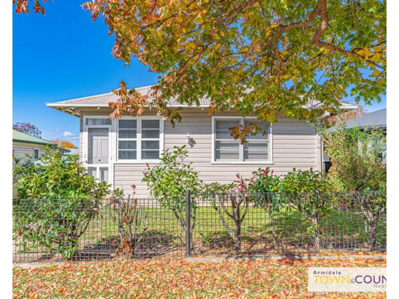 139a Butler Street, Armidale NSW 2350