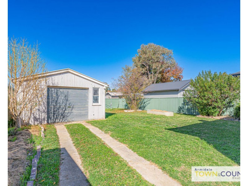 139a Butler Street, Armidale NSW 2350