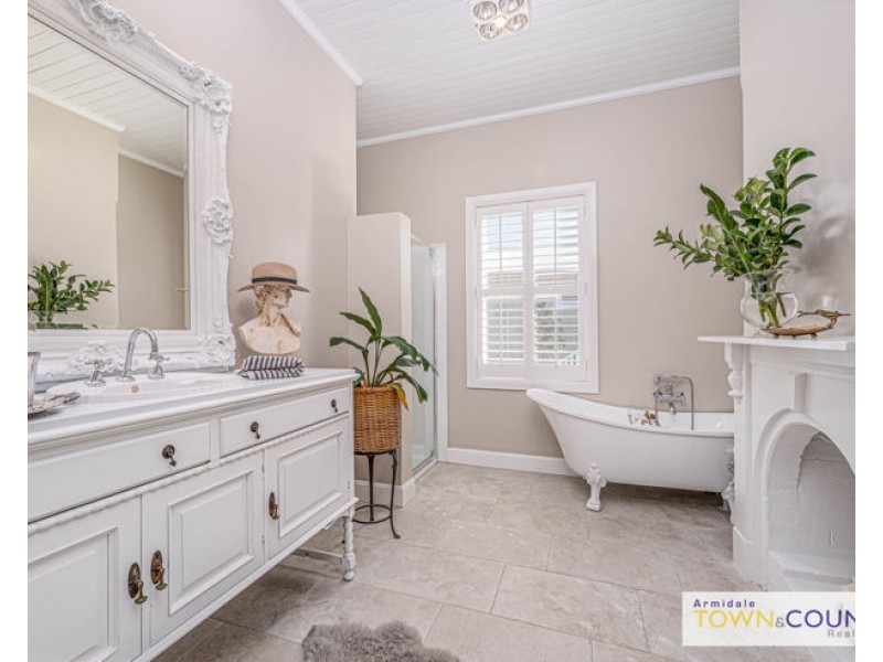 99 Donnelly Street, Armidale NSW 2350