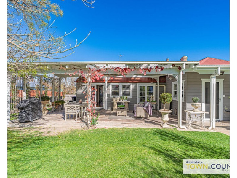 99 Donnelly Street, Armidale NSW 2350