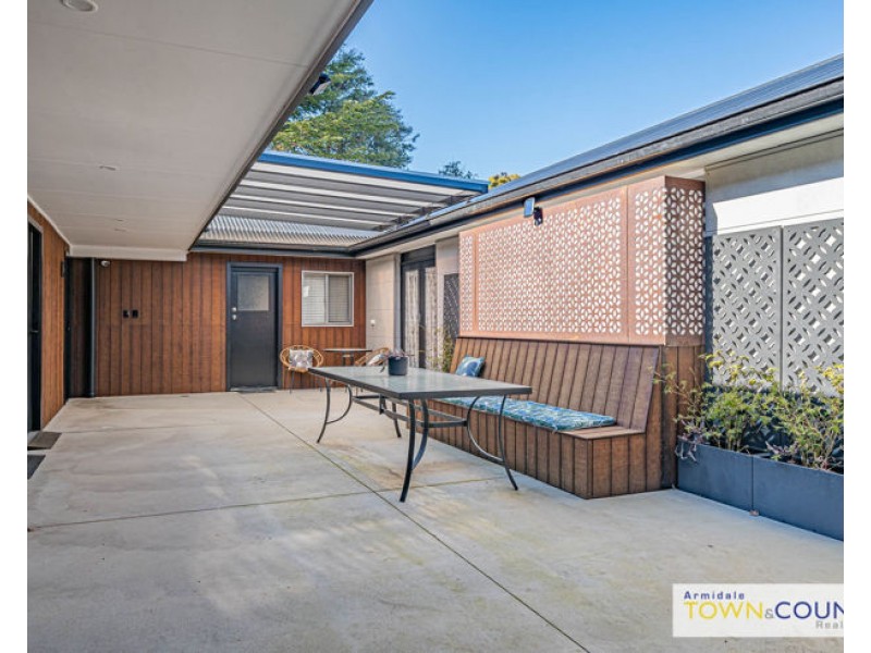 Room 4/7 Helen Avenue, Armidale NSW 2350