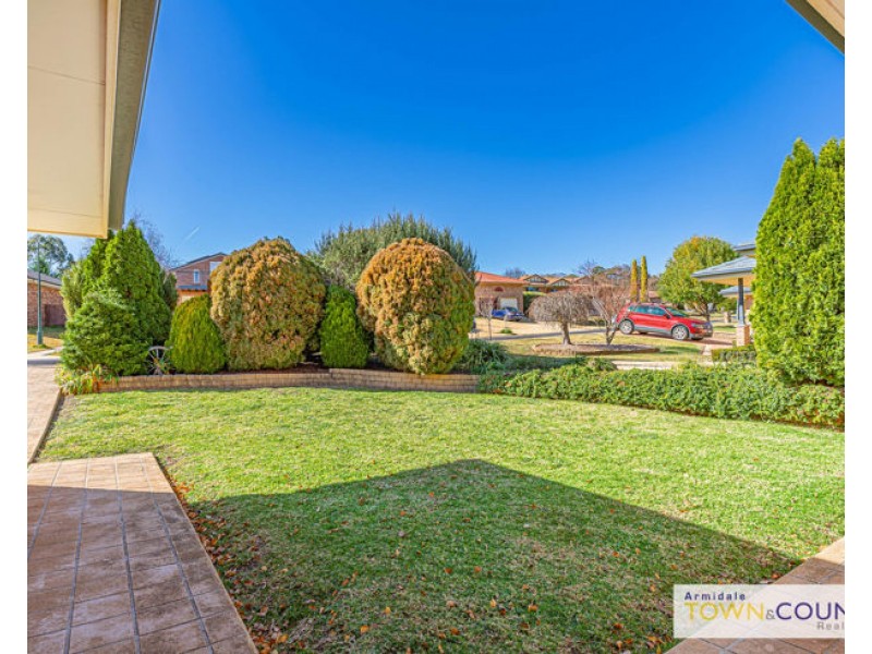 55 Norris Drive, Armidale NSW 2350