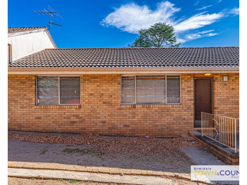 2/114 Mann Street, Armidale NSW 2350