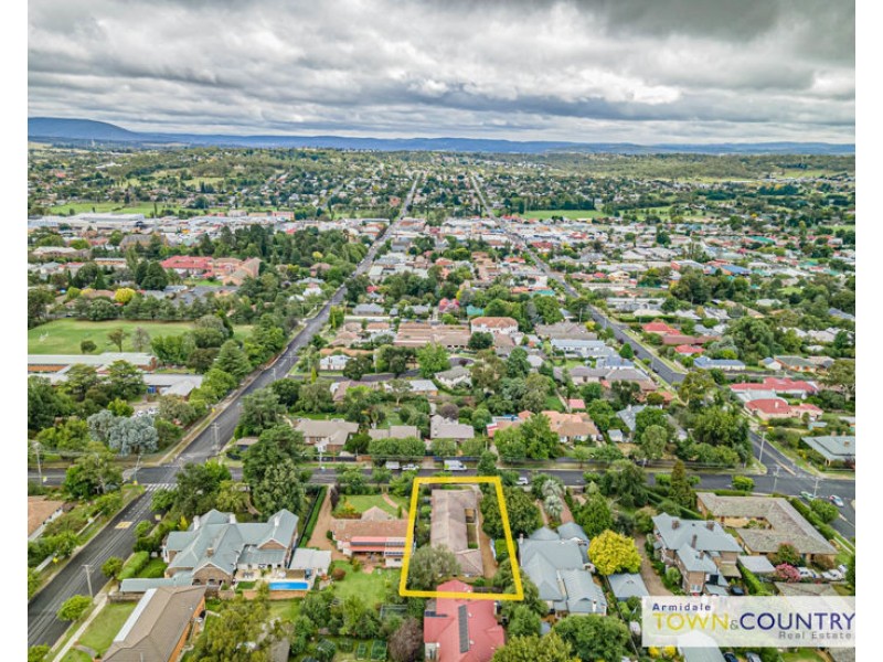 2/114 Mann Street, Armidale NSW 2350