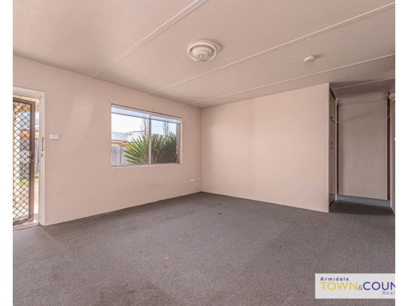 Unit 4/4 Speare Avenue, Armidale NSW 2350