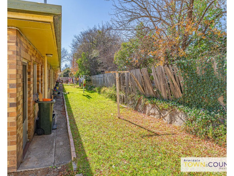 Unit 4/4 Speare Avenue, Armidale NSW 2350