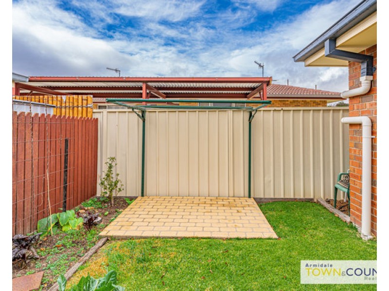 3/ 10 -12 Speare Avenue, Armidale NSW 2350
