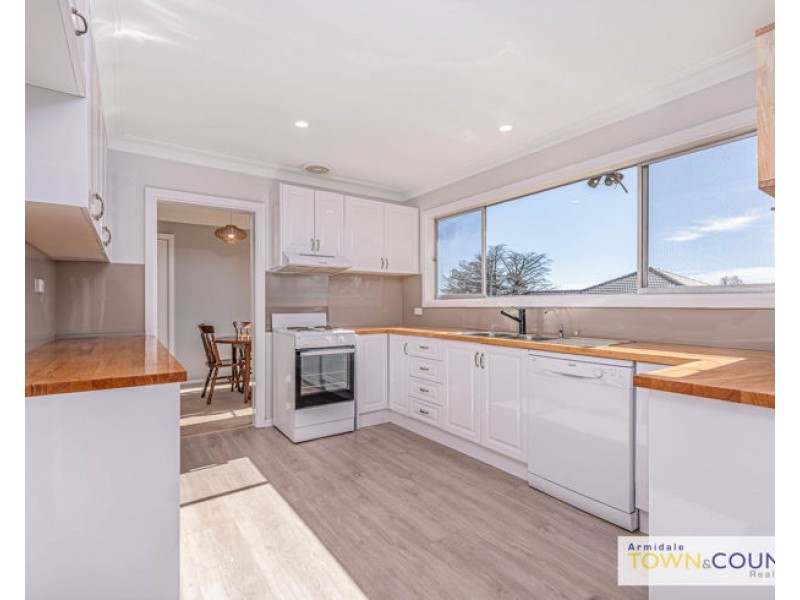 39 Hargrave Street, Armidale NSW 2350