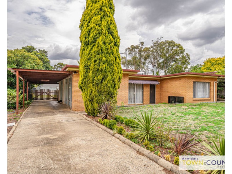 9 Kuranda Avenue, Armidale NSW 2350