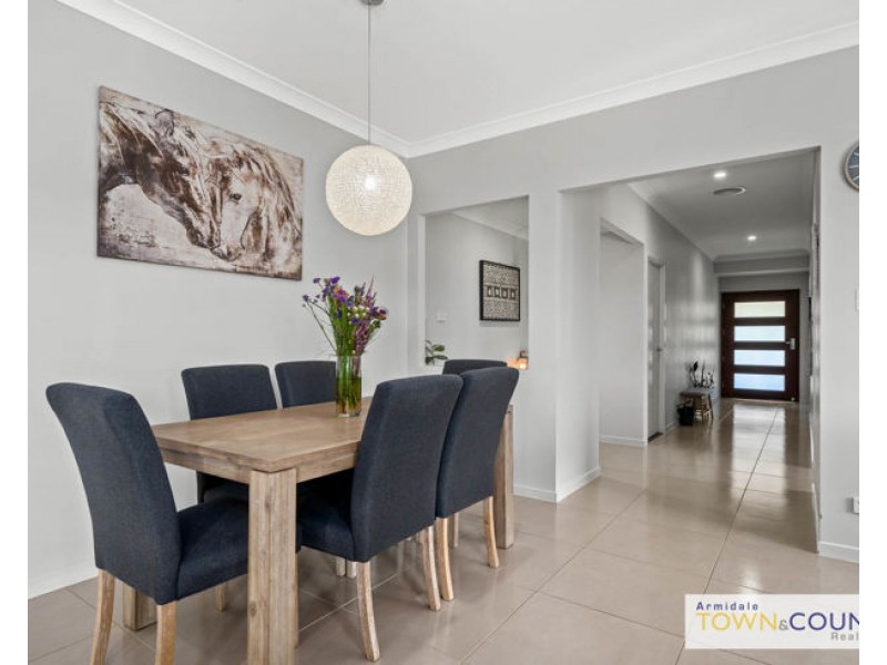 14 Spearmount Drive, Armidale NSW 2350