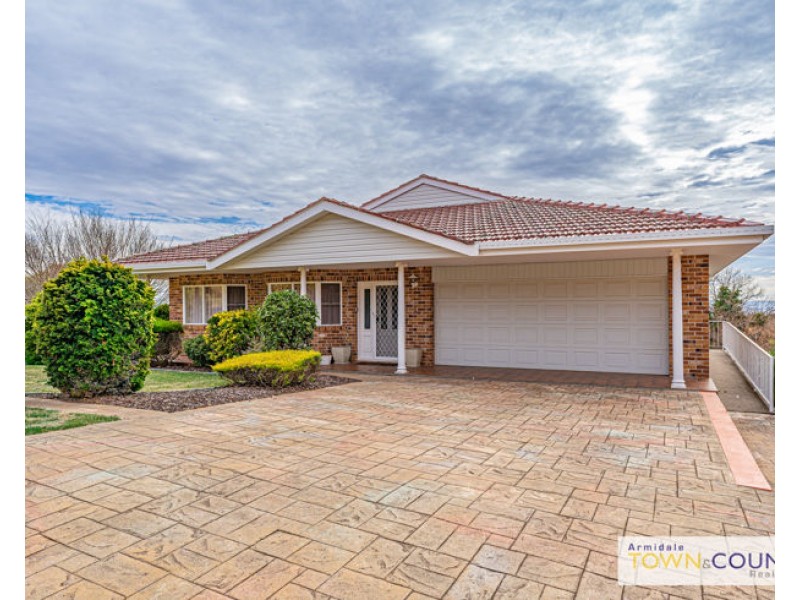 1 Merino Terrace, Armidale NSW 2350
