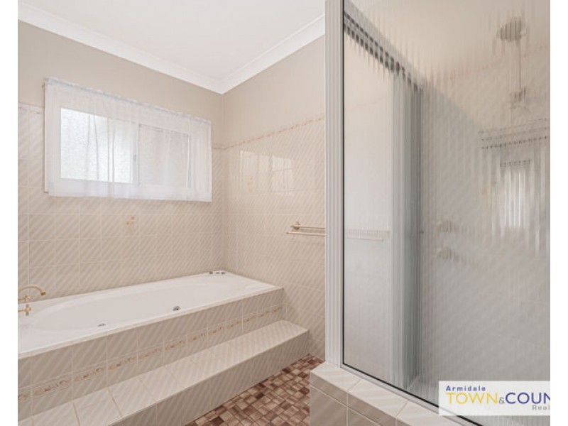 1 Merino Terrace, Armidale NSW 2350