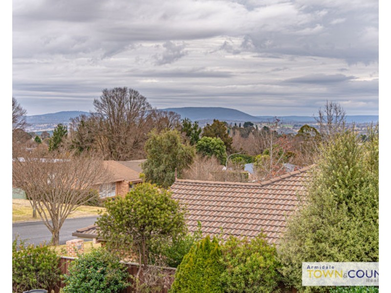 1 Merino Terrace, Armidale NSW 2350