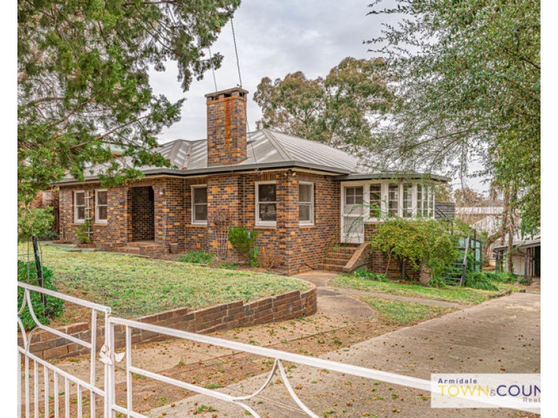 154 Dangar Street, Armidale NSW 2350