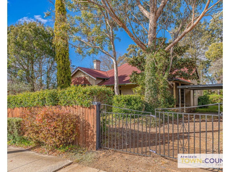 151 Faulkner Street, Armidale NSW 2350