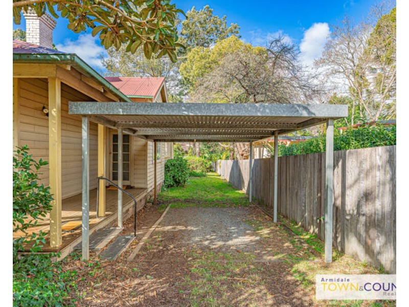 151 Faulkner Street, Armidale NSW 2350