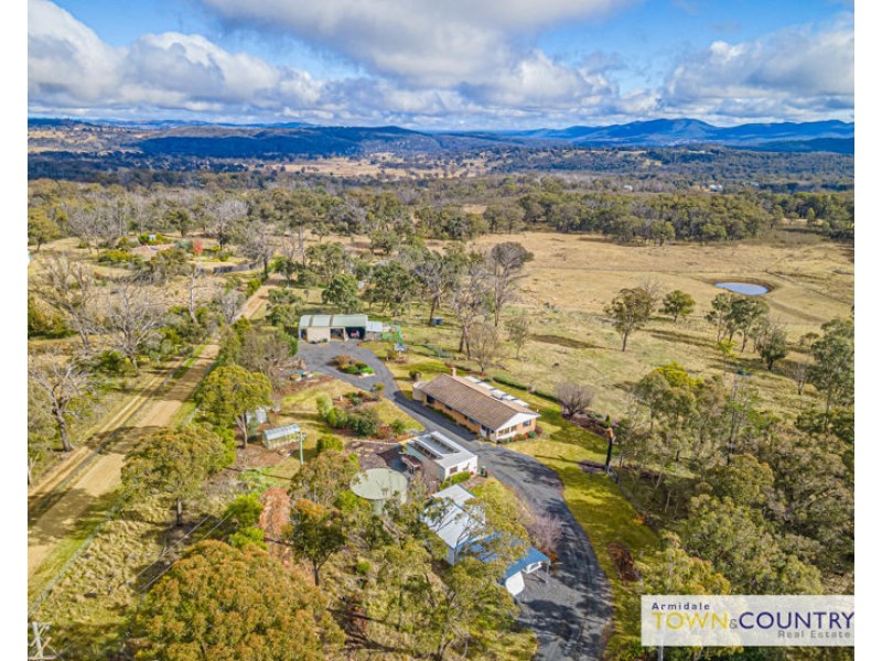 52 Budumba Road, Armidale NSW 2350