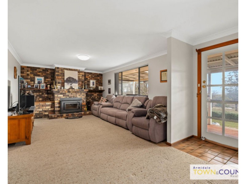 52 Budumba Road, Armidale NSW 2350