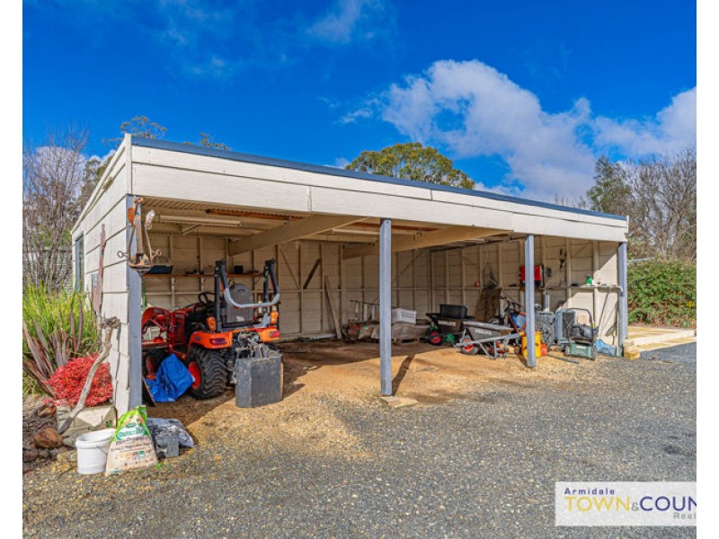 52 Budumba Road, Armidale NSW 2350