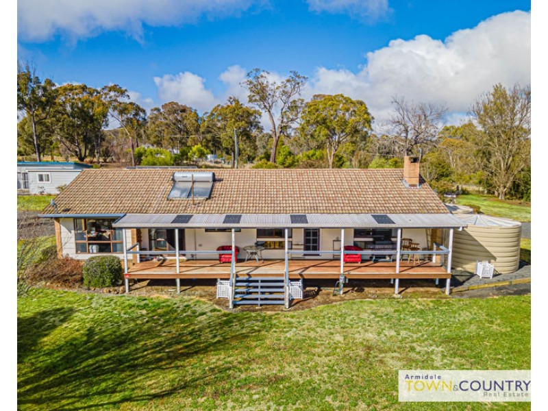 52 Budumba Road, Armidale NSW 2350