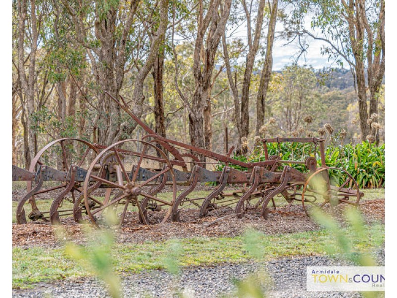 52 Budumba Road, Armidale NSW 2350
