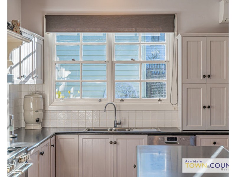 24 Faulkner Street, Armidale NSW 2350