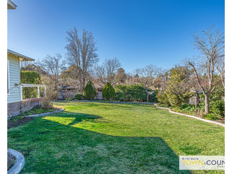 24 Faulkner Street, Armidale NSW 2350