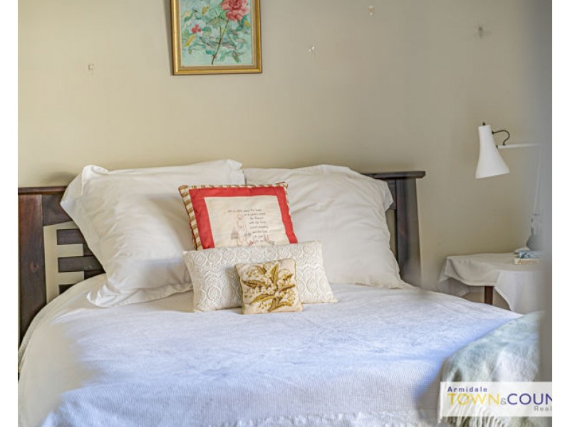 24 Faulkner Street, Armidale NSW 2350