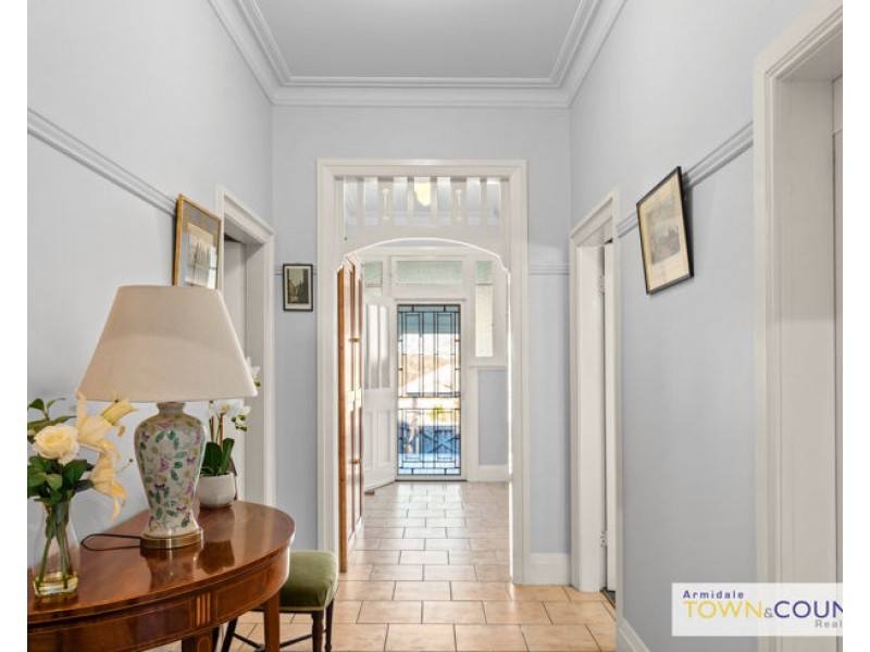 24 Faulkner Street, Armidale NSW 2350