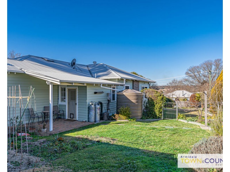 24 Faulkner Street, Armidale NSW 2350