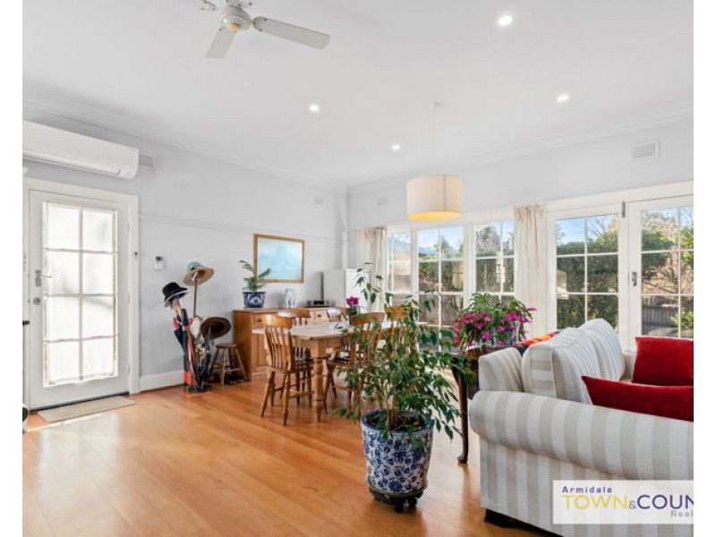 24 Faulkner Street, Armidale NSW 2350