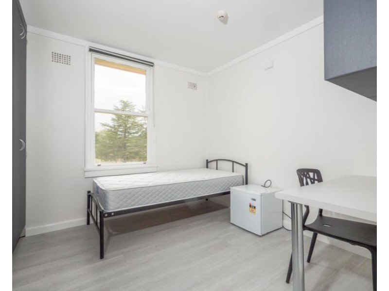 Room at 60 Claude Street, Armidale NSW 2350
