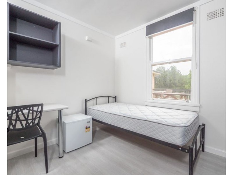Room at 60 Claude Street, Armidale NSW 2350