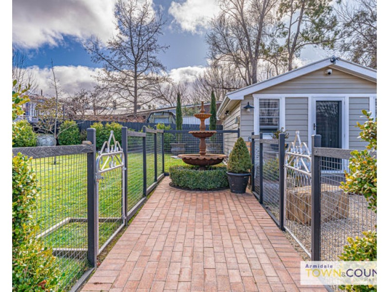 101 Donnelly Street, Armidale NSW 2350