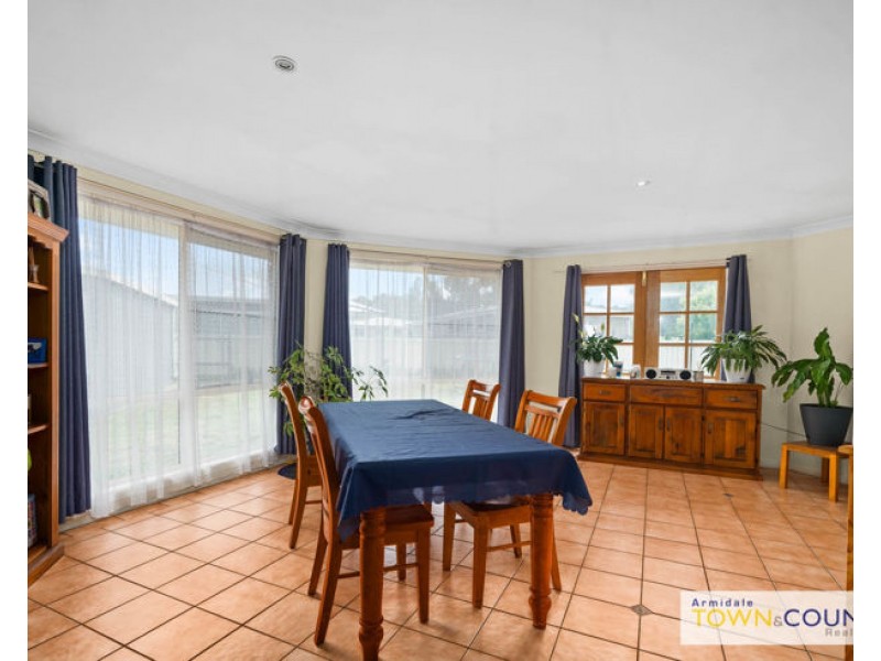 17 Aldred Avenue, Armidale NSW 2350