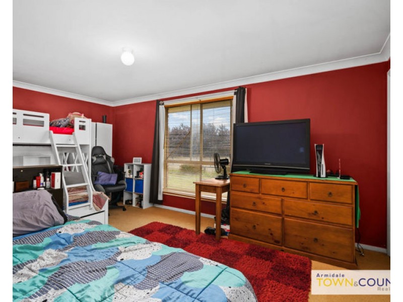 17 Aldred Avenue, Armidale NSW 2350