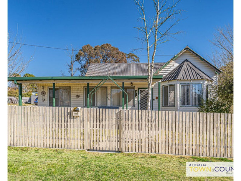 1 Marsh Street, Uralla NSW 2358