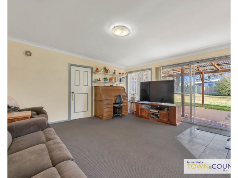 1 Marsh Street, Uralla NSW 2358