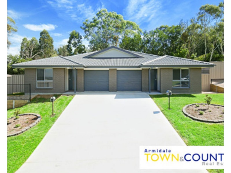 1/11 Grandview Crescent, Armidale NSW 2350