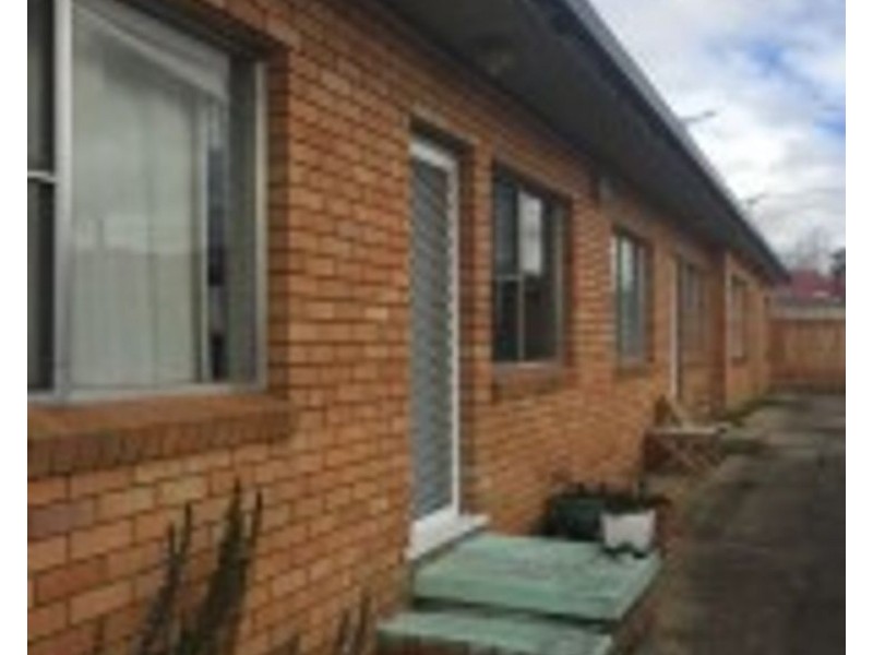 2/76 Beardy Street, Armidale NSW 2350