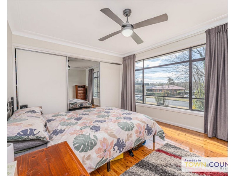 12 Chestnut Avenue, Armidale NSW 2350