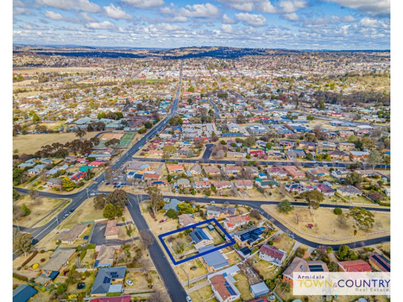 12 Chestnut Avenue, Armidale NSW 2350