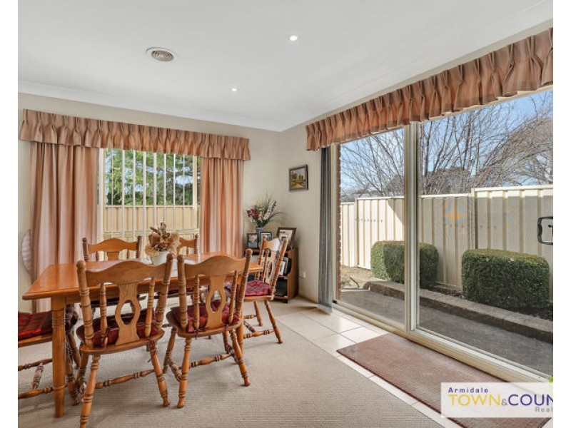 1/156 Barney Street, Armidale NSW 2350