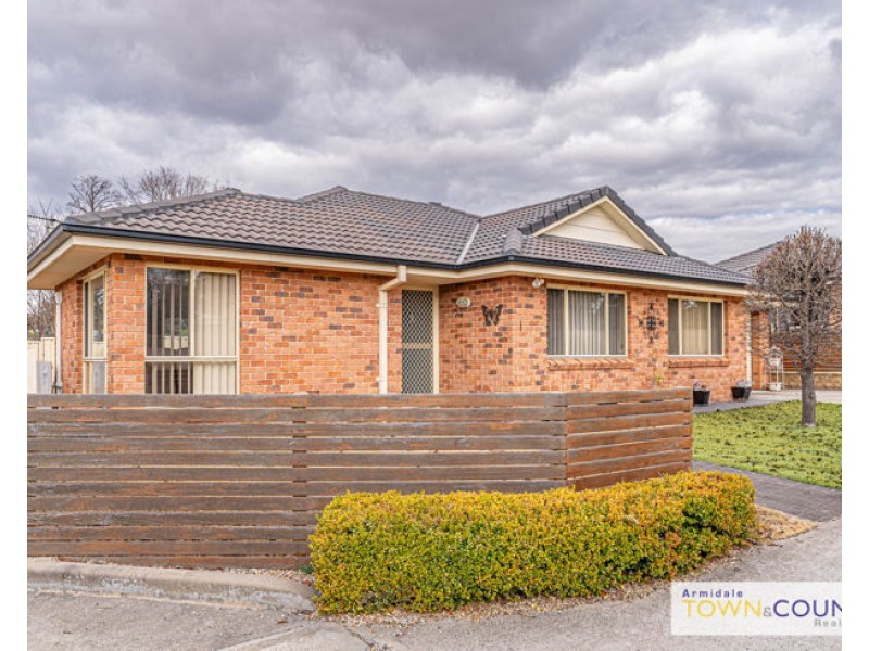 1/156 Barney Street, Armidale NSW 2350